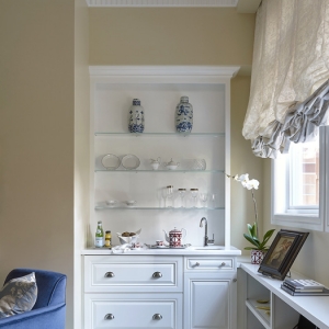 Robert Burg Design Chateau On Central Master Sitting Office Space